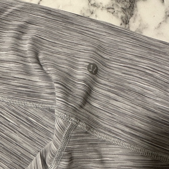 Lulu Lemon Ombré Leggings - Picture 2 of 2